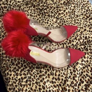 Red and clear pumps 👠